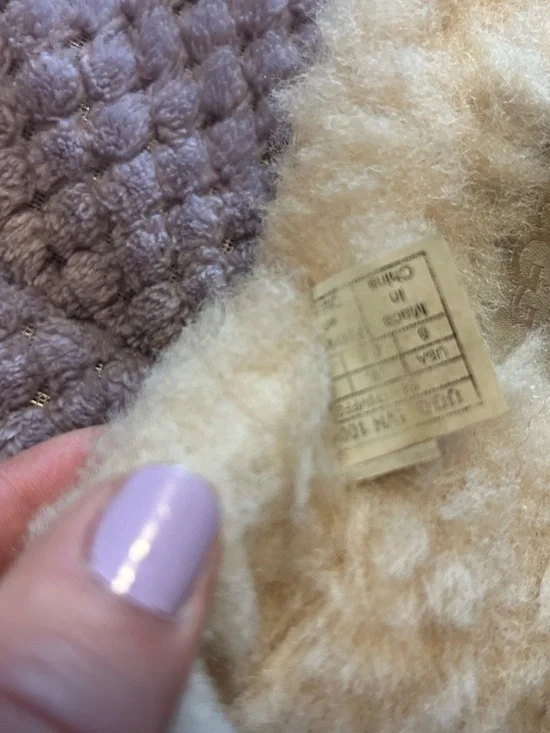 Cozy UGG Ivory Fluff Flip Flop Sandals women size 8 - Picture 9 of 10